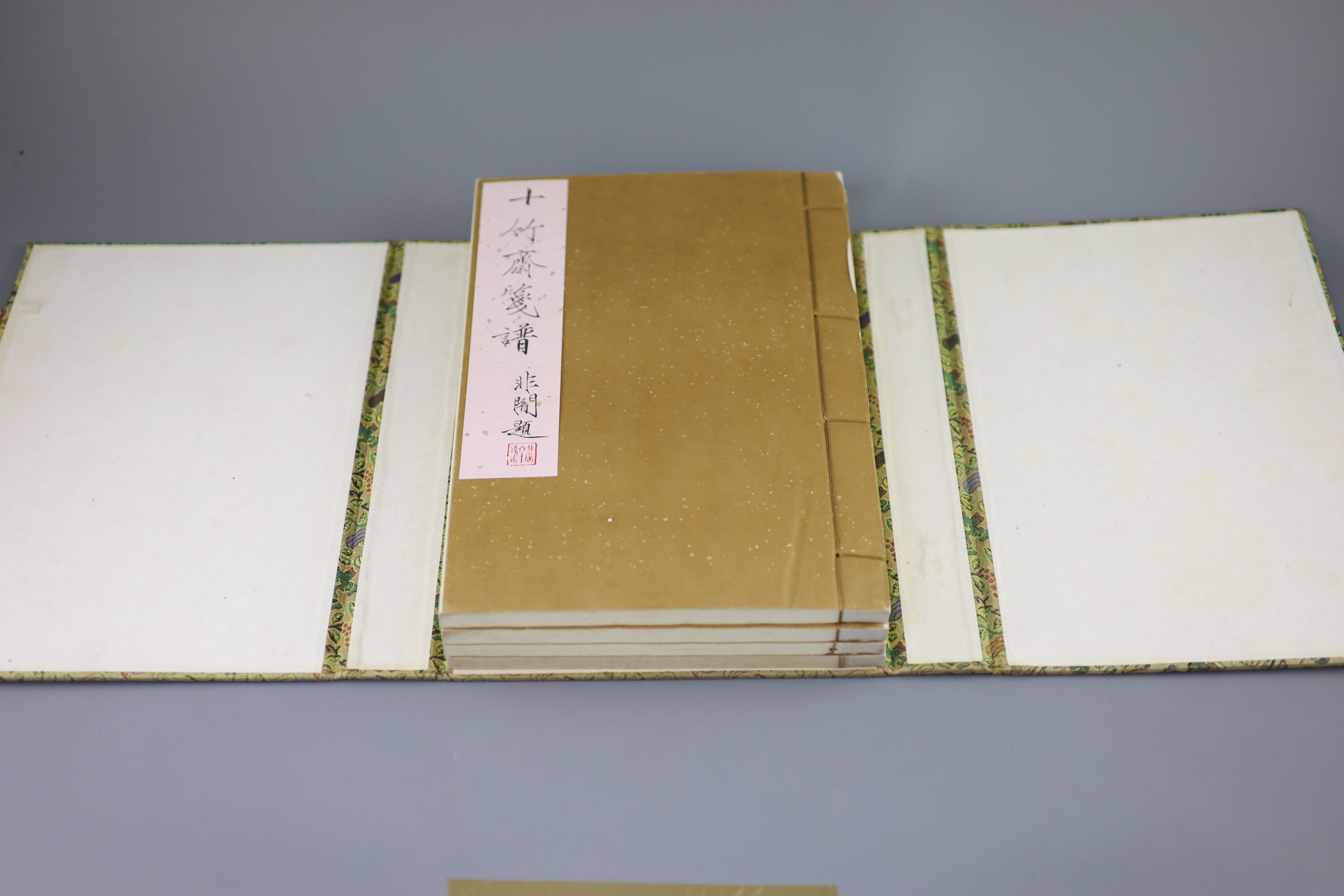 Chinese book, Hu Zhengyan, Ten Bamboo Studio catalogue, 'Shizhuzhai Jianpu', Provenance - A. T. Arber-Cooke